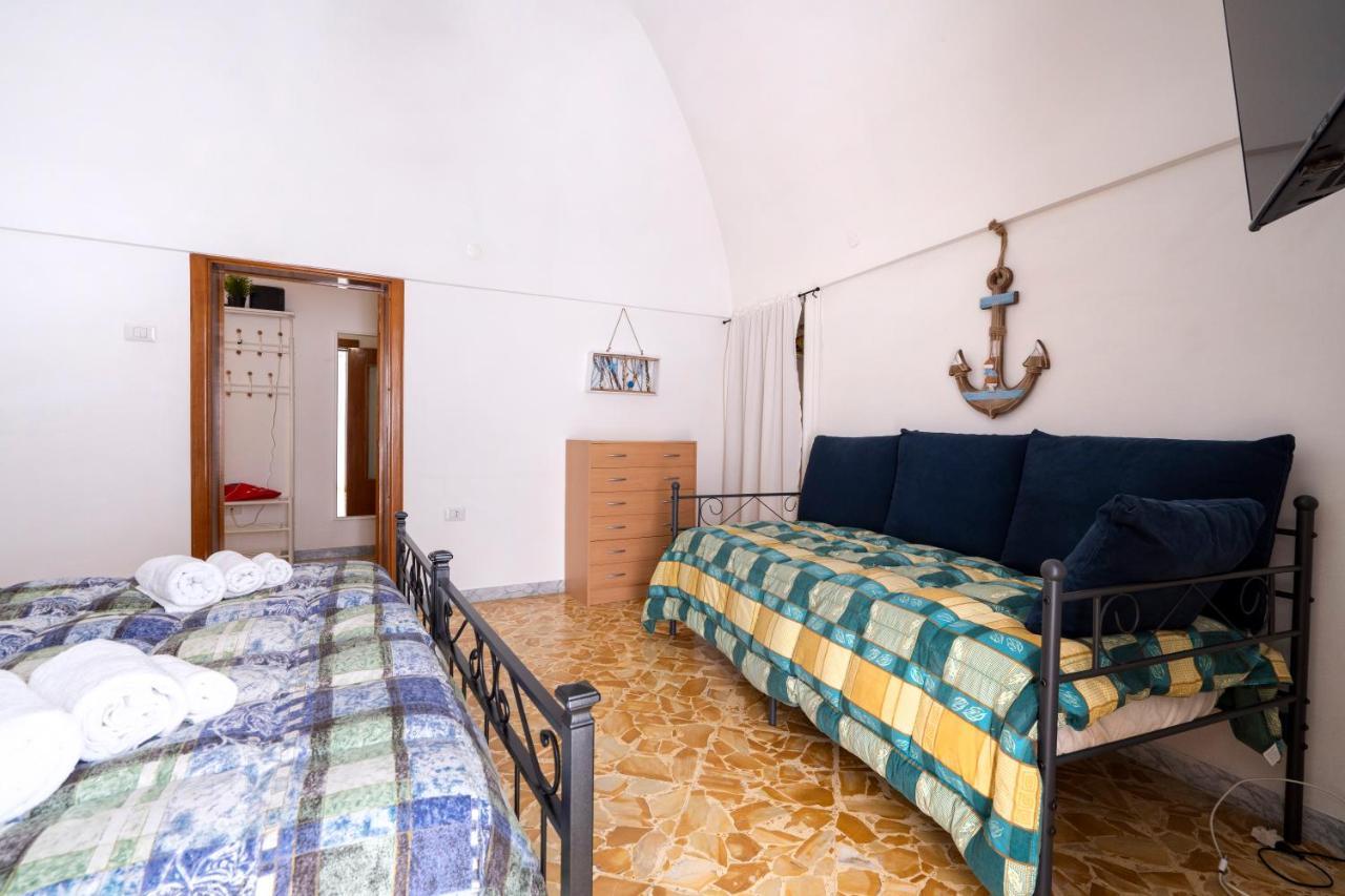 מרטינה פרנקה Vico II Terrace Apartment A Step From Piazza Roma מראה חיצוני תמונה