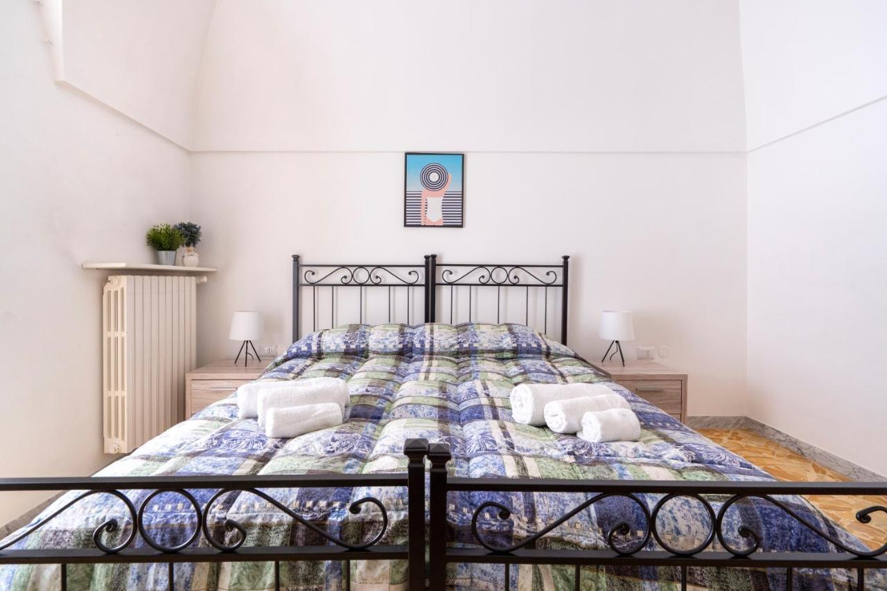 מרטינה פרנקה Vico II Terrace Apartment A Step From Piazza Roma מראה חיצוני תמונה