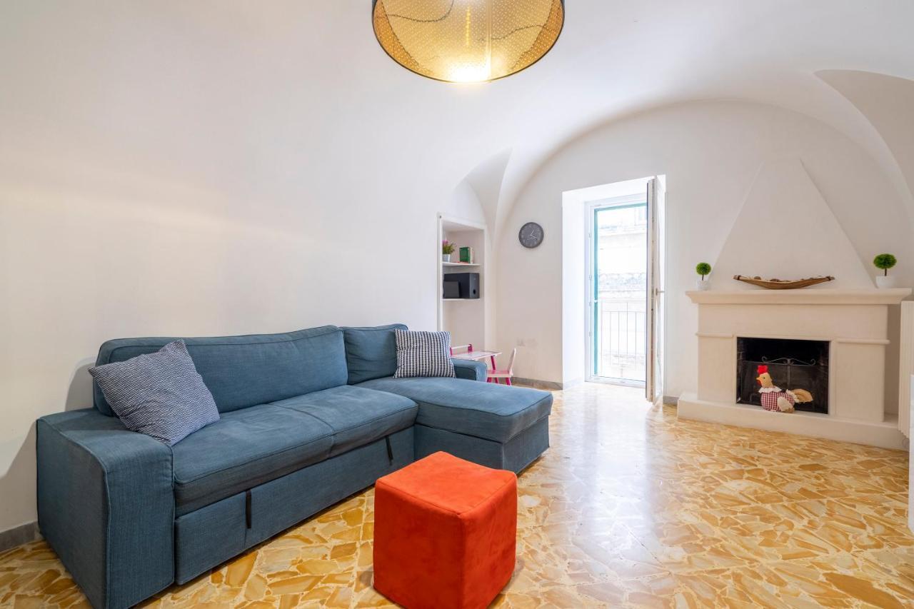 מרטינה פרנקה Vico II Terrace Apartment A Step From Piazza Roma מראה חיצוני תמונה